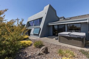 Terrace/patio - Bodega Bay Hideaway (Bodega Bay)