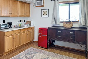 Cafetière/bouilloire, grille-pain