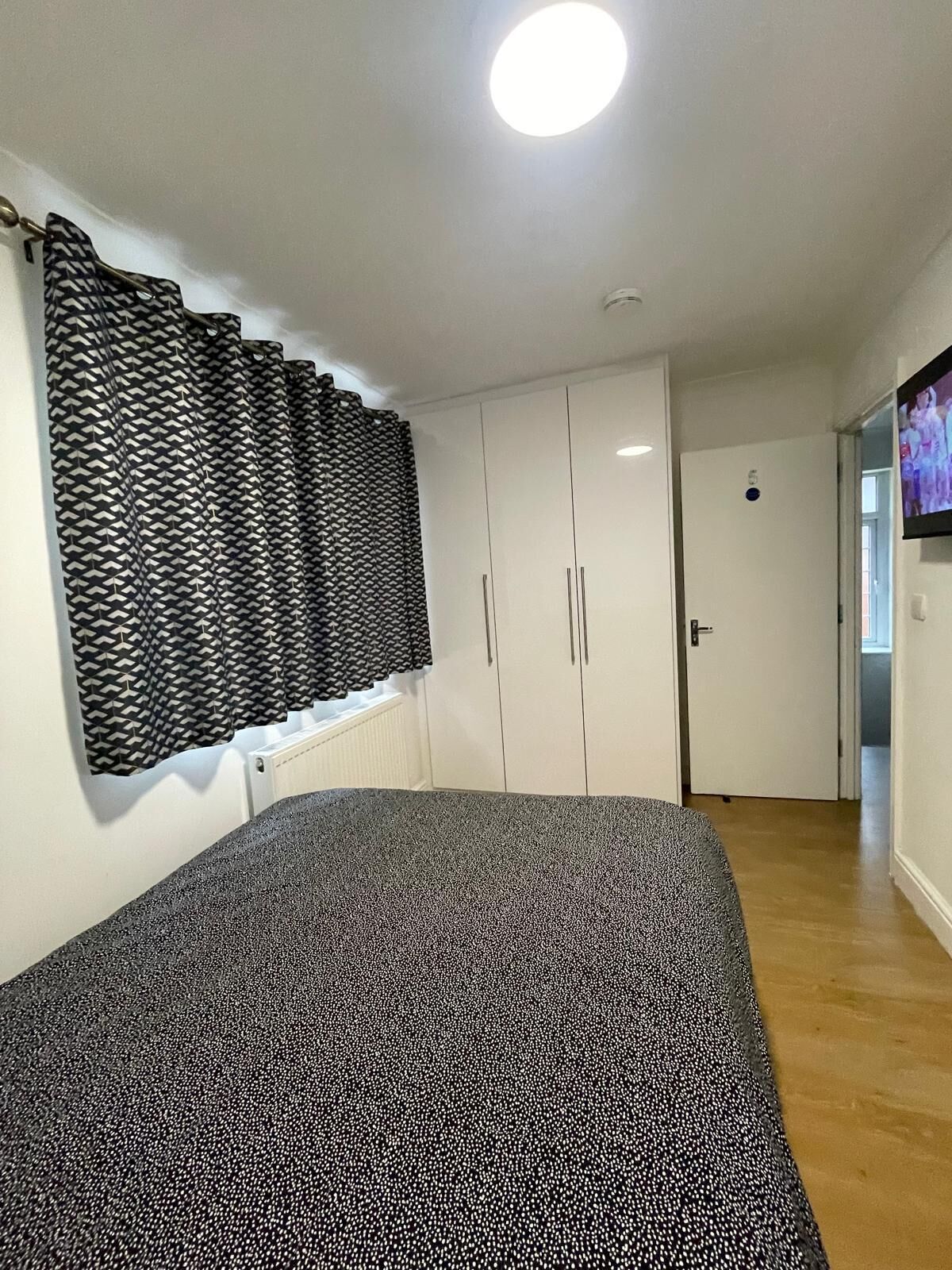 熨斗/熨衣板、上网接入、床单