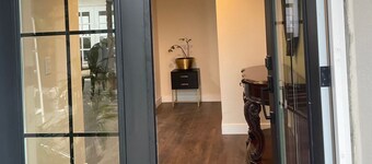 Cozy & Warm Home Retreat 5-bedroom house in gorgeous Thousand Oaks