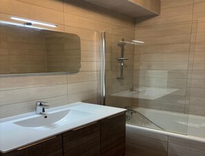 Apartment | Bathroom - Les Marmottes Ndeg302 - 2P7 (Les Deux Alpes)
