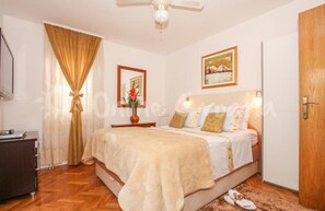 Apartment | 3 Schlafzimmer, individuell eingerichtet, Bettwäsche