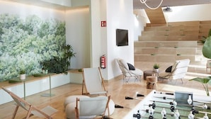 Game room - Aparto Diagonal Suites (Esplugues de Llobregat)