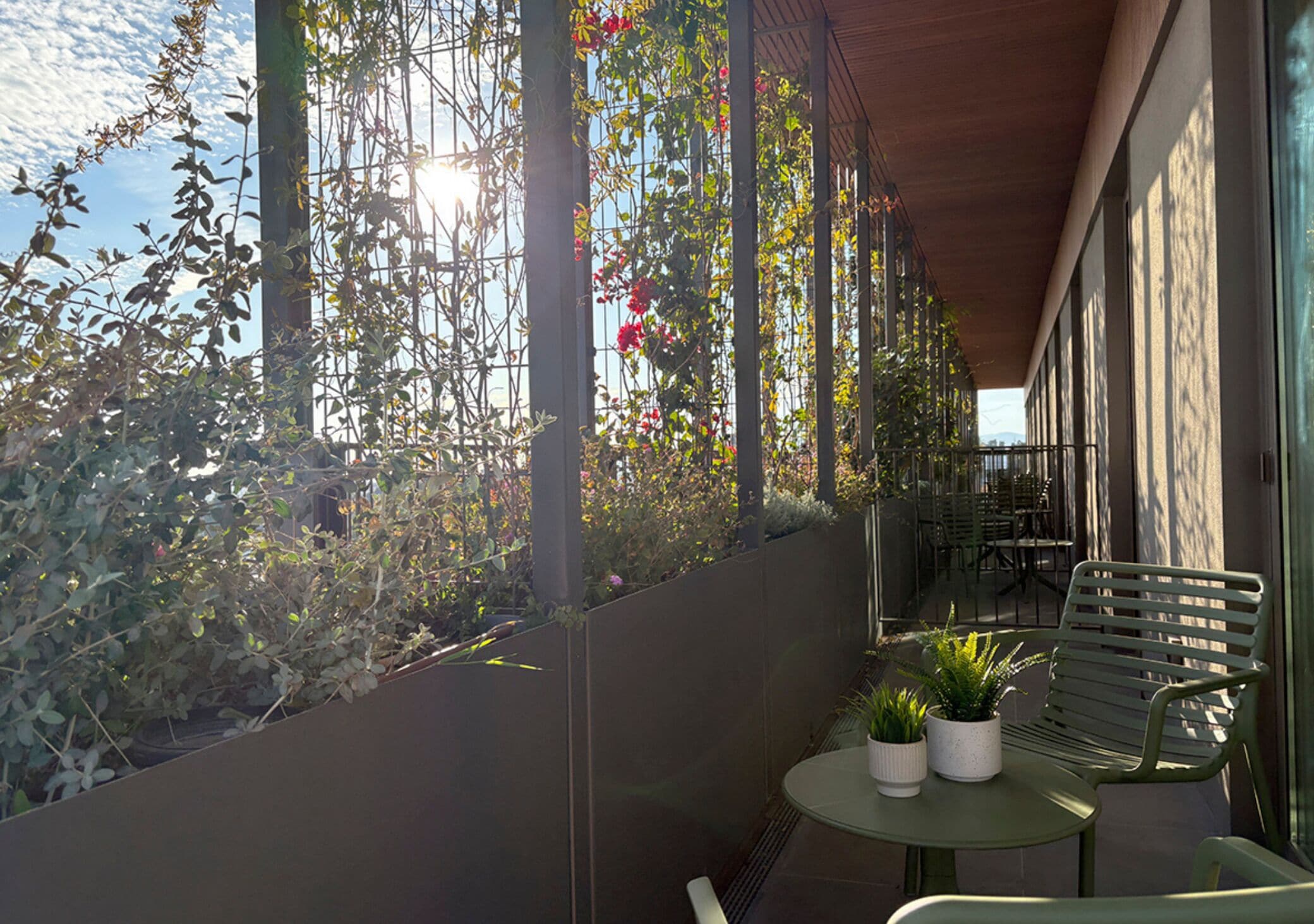 Een kluis op de kamer, verduisterende gordijnen, geluiddichte muren