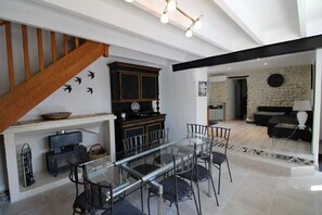 Interior - Village house with pool in the heart of Vaucluse (Saint-Roman-de-Malegarde)