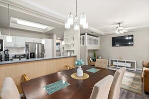 Dining - Serene Oasis - Home Away from Home (Kapolei)