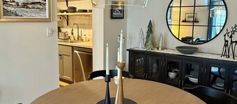 Quiet Village Gem! Cozy retreat for two.