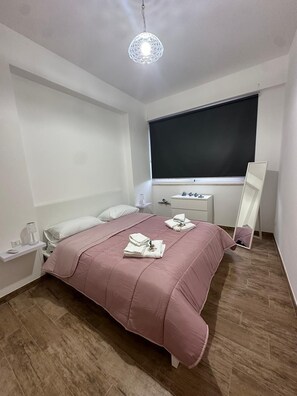 Room - Whole apartment in the center (Agrigento)