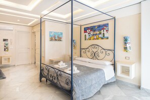 Luxury Triple Room, Non Smoking, Private Bathroom | In-room safe, free WiFi - Federico 70 Suite - Palermo  (Palermo)