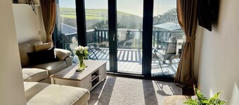 Super comfy, dog friendly eco lodge.