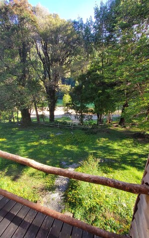 Suite superior, vista al río | Wifi gratis 