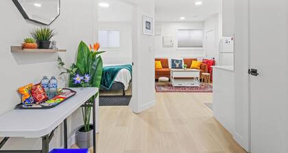 Laurel 27BnB.Executive style basement suite in a family friendly neighborhood.