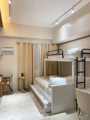 1 Schlafzimmer, Schreibtisch, Bügeleisen/Bügelbrett, kostenloses WLAN