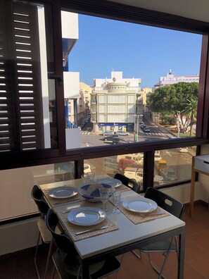Dining - Apartment by the sea El Medano (El Médano)