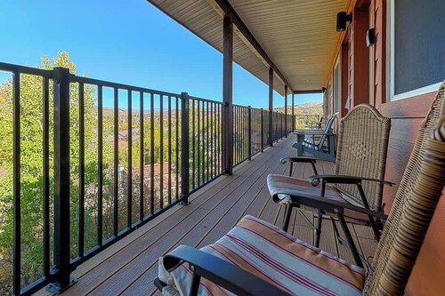Mountain Base Retreat