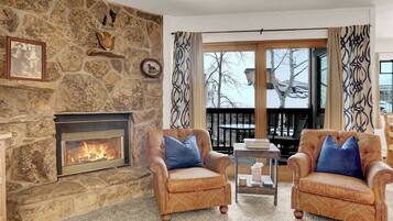 TV, peis og kontorer