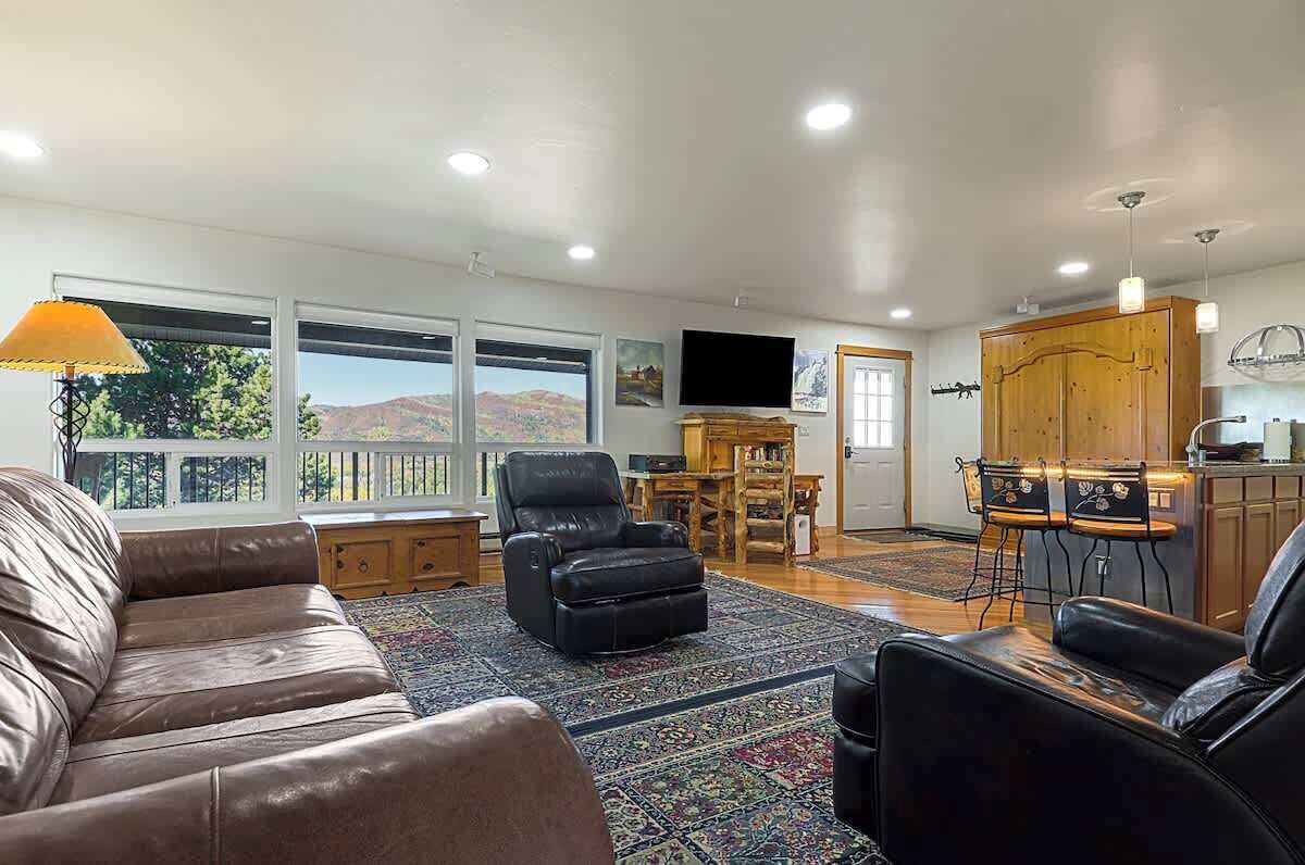 تلفزيون، مكتب