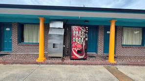 Vending machine - Imperial Motel Near Marion HWY 76 (Mullins)