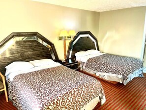 Down comforters, desk, blackout drapes, soundproofing - Imperial motel (Mullins)