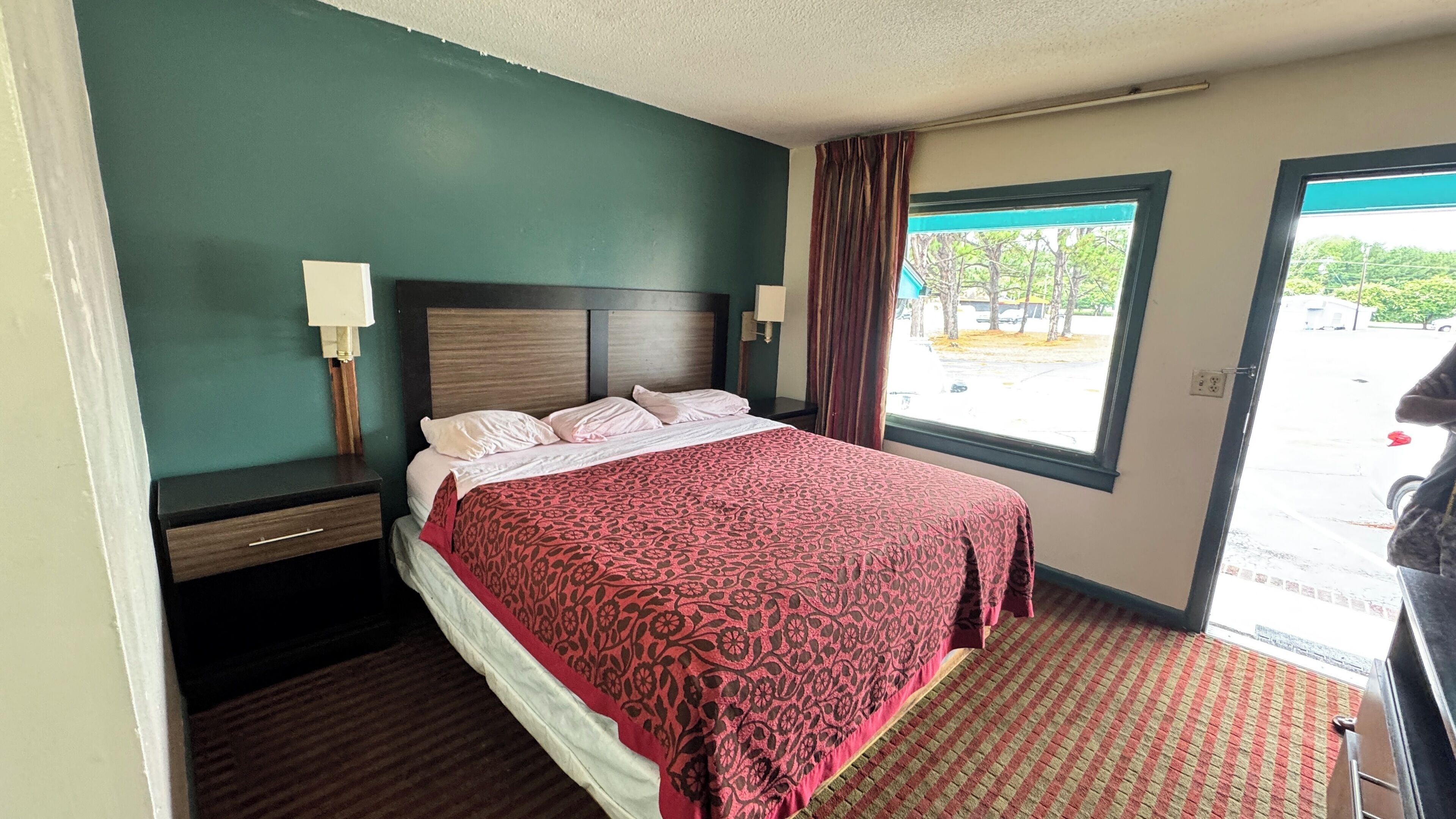 Down comforters, desk, iron/ironing board (on request), WiFi (free)