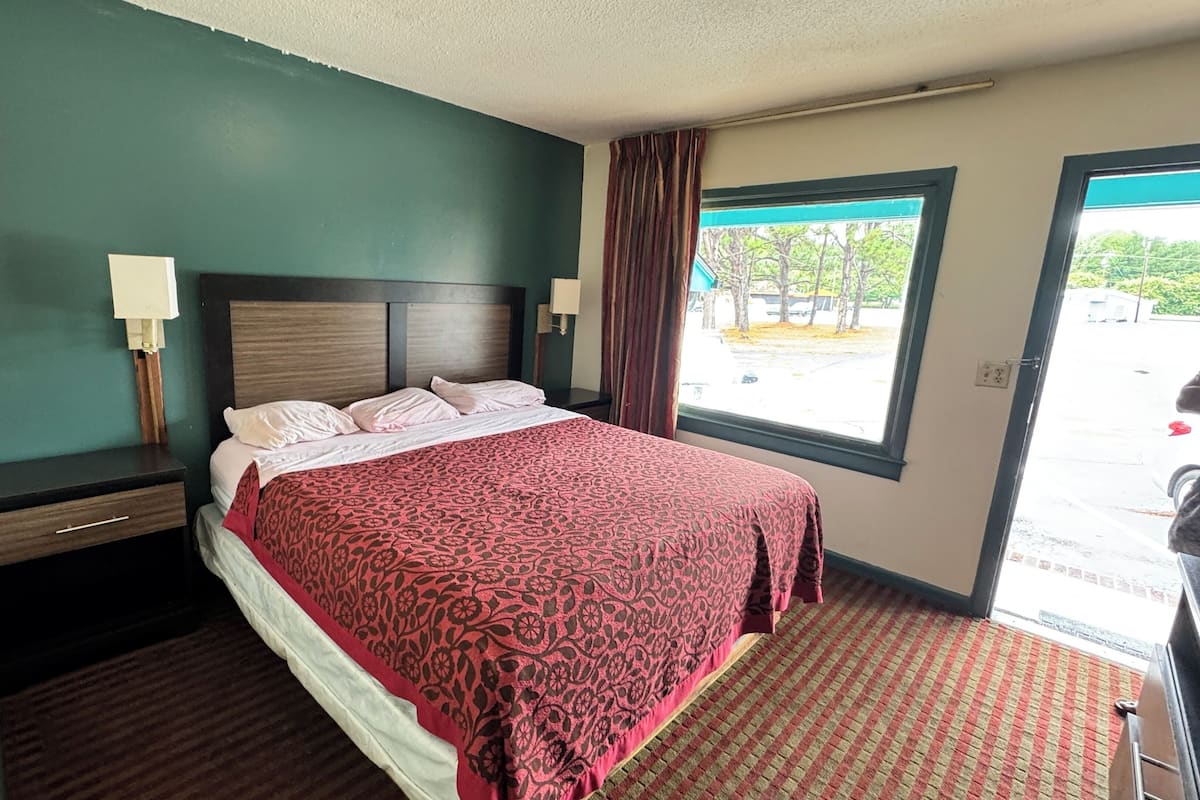 Down comforters, desk, iron/ironing board (on request), WiFi (free)