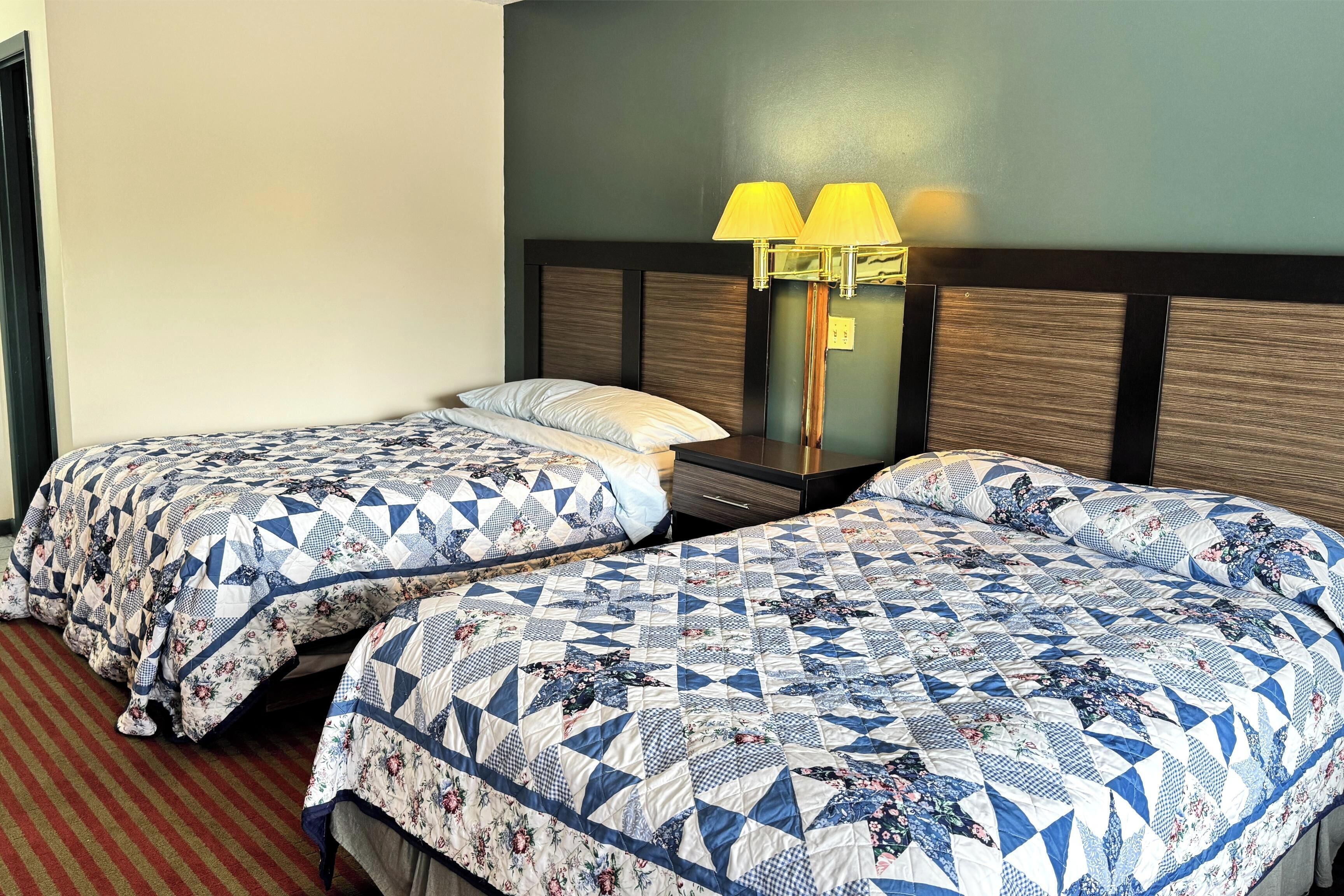 Desk, iron/ironing board (on request), WiFi (free), bed sheets