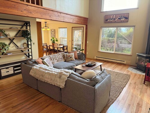 Restorative Island Retreat - Beach Access & Private Half-Acre