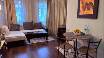 Soundproofing, iron/ironing board, free WiFi