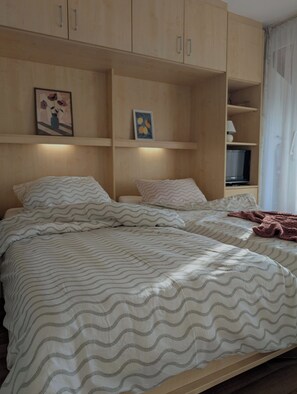 Wifi gratis y ropa de cama