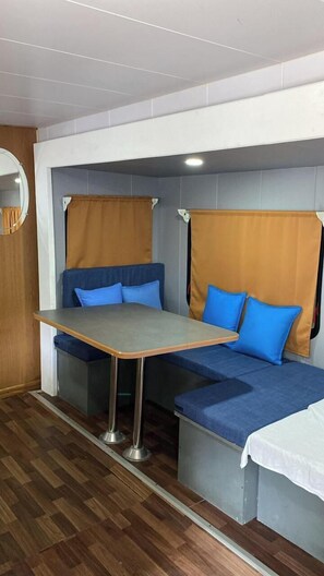 Comfort Apartment, Garden View | Living area