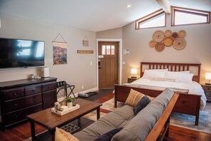 1 dormitorio, cuna de viaje, wifi gratis y ropa de cama