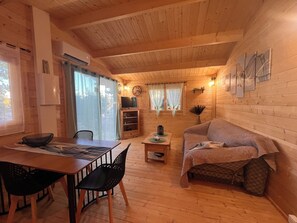 Smart TV - Cosy chalet (Tourrettes)