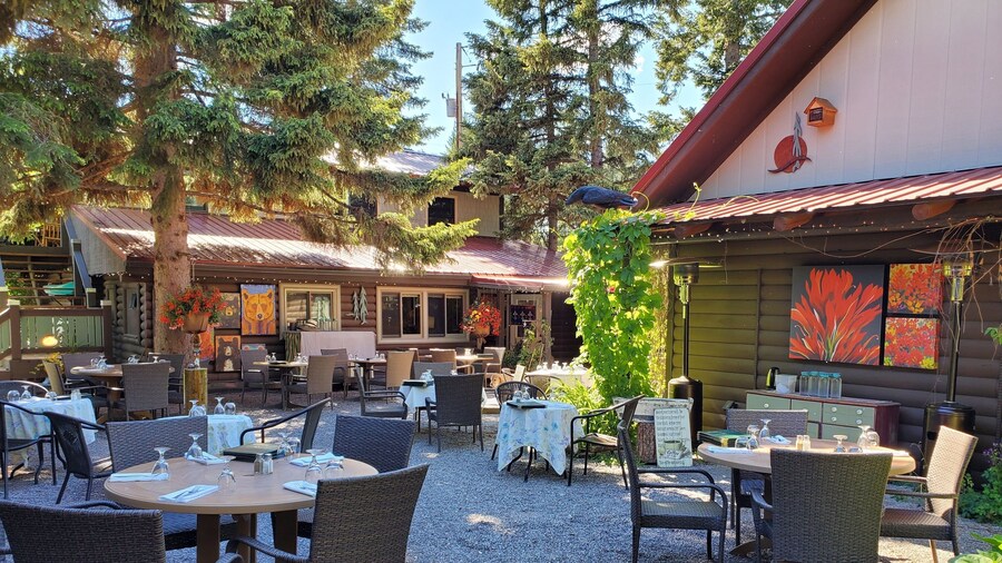 Laughing Horse Lodge