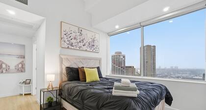 Luxury 2Bed2Bath Stunningview Downtown Edmonton Cad 5min 2 Rogers + Free Parking