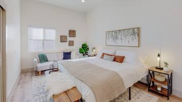 Iron/ironing board, WiFi, bed sheets