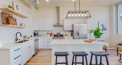 2-Bedroom Luxury Condo in Nob Hill