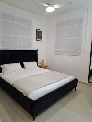 2 chambres, fer et planche à repasser, Wi-Fi gratuit, draps fournis