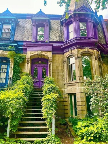 The Purple House | La Maison Mauve 
3 Floor, 7 bed Plateau Victorian House