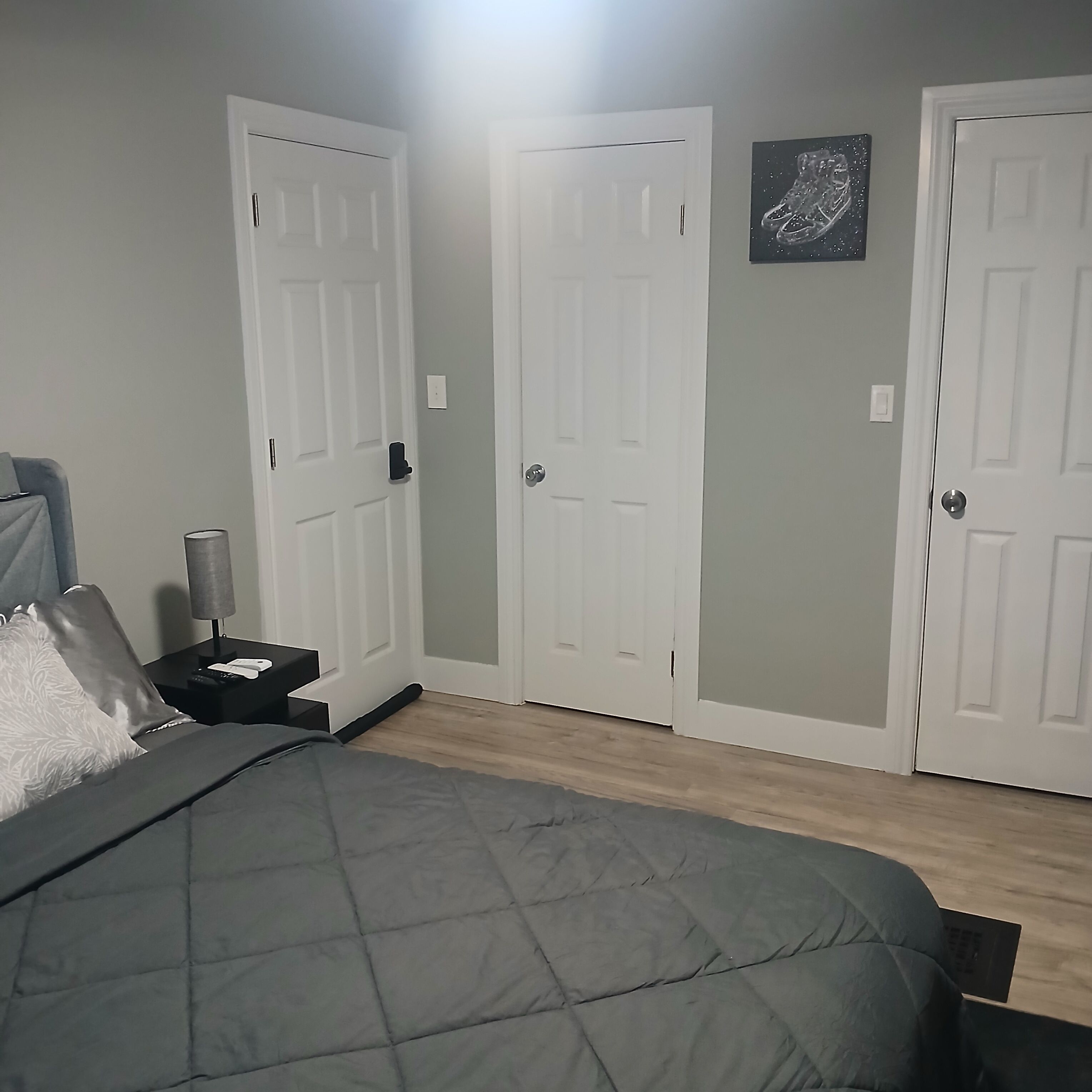 Internet, bed sheets