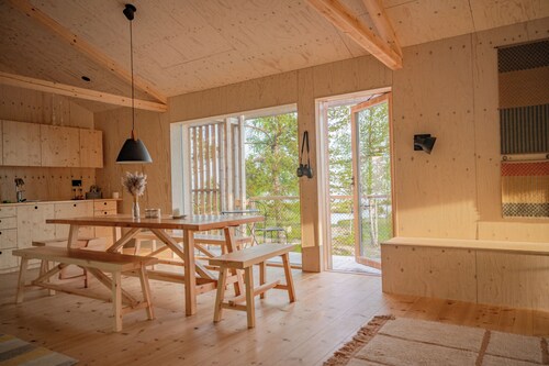 Pauha - Aurora Nights - Family-sized Seaside Villa near Lapland