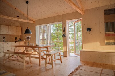 Pauha - Aurora Nights - Family-sized Seaside Villa near Lapland