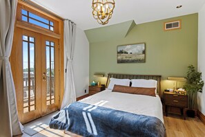 Schreibtisch, Bügeleisen/Bügelbrett, kostenloses WLAN, Bettwäsche