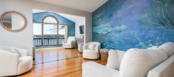 4-bedroom/2.5 bath Lake house in Muskegon on peaceful Wolf Lake