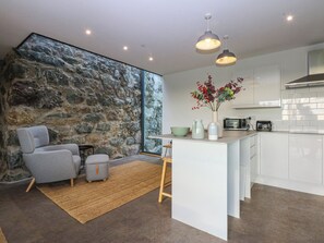 Interior - TITHE BARN LODGE, pet friendly, with a garden in Malltraeth (Bodorgan)