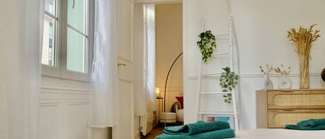 1 bedroom, WiFi, bed sheets