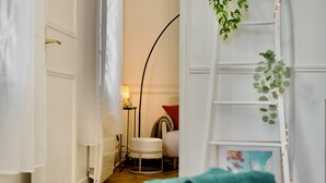 1 室のベッドルーム、WiFi、ベッドシーツ