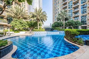 Apartment - Cozy City Escape in Standpoint Downtown Dubai (Dubai)