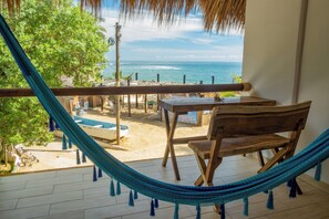 Room Three (Comfort, terrace, hammock, and sea view) | Terrace/patio - Casa Estrella Fugaz Rinconcito Mazunte (Mazunte)