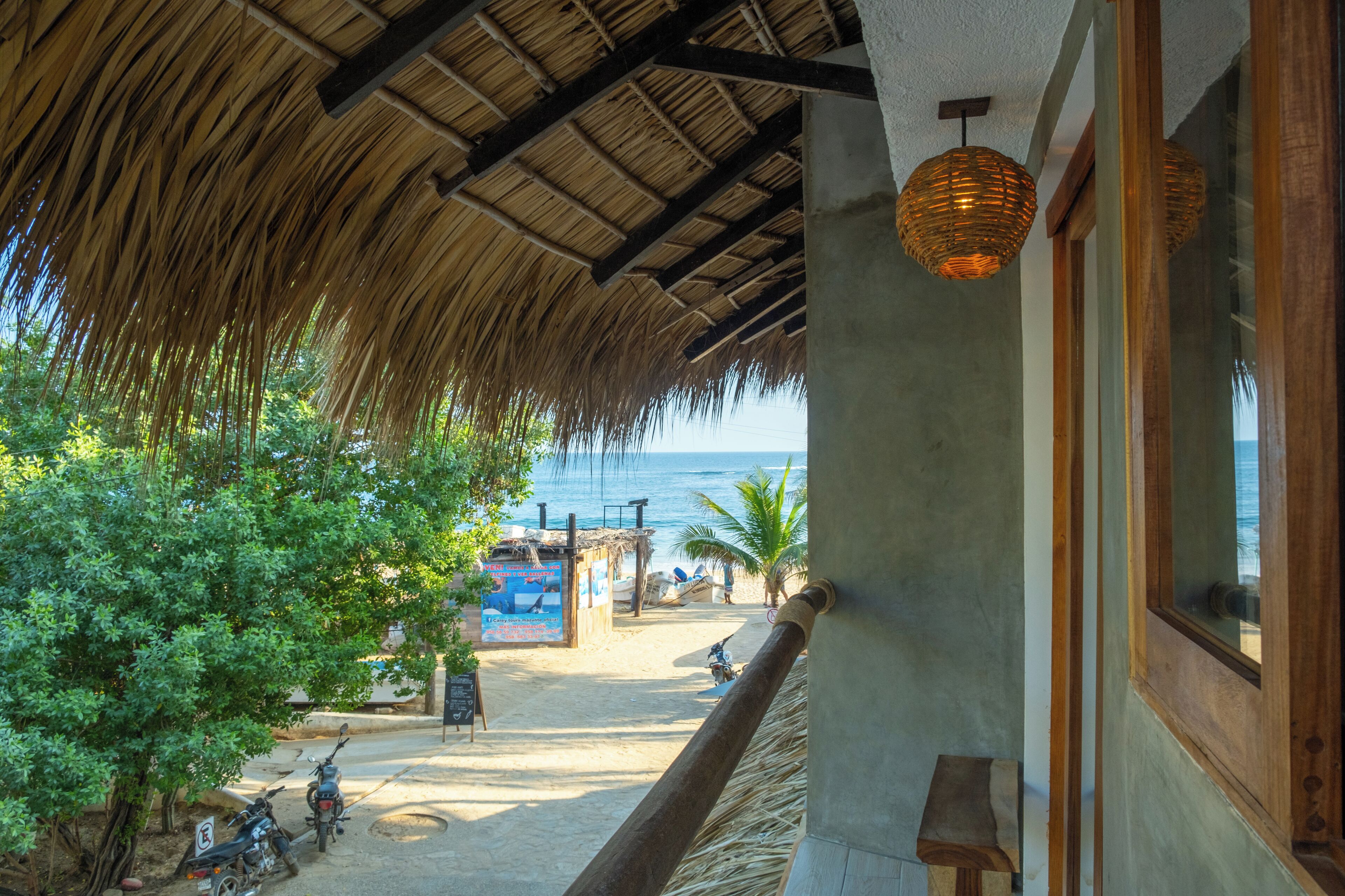 Habitació júnior, balcó, vistes parcials al mar | Balcó