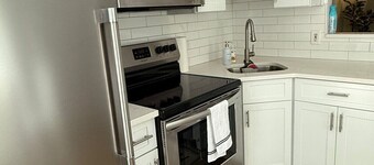 Elegant 1-bedroom Hideaway • Free Parking